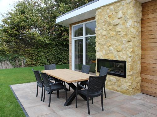 Chalet in Bemelen with Outdoor Fireplace, Bemelen (Foto 6)