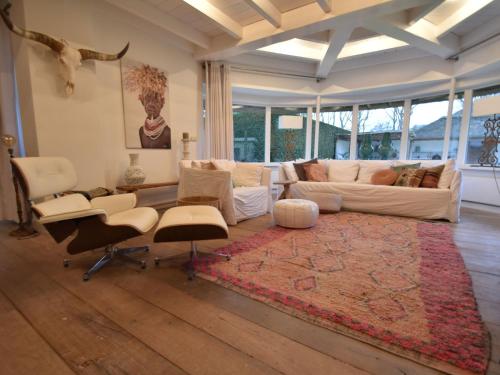 Unique luxury villa on the edge of the Bergerbos with sauna