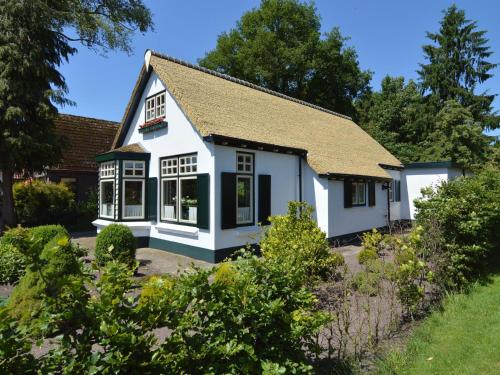 Holiday home near the Drents Friese Wold