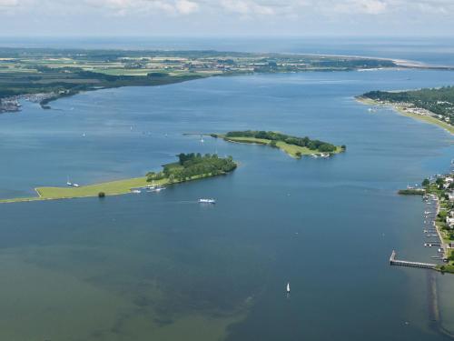 Surrounding environment, Lavish Villa in Kamperland with Garden in Kamperland