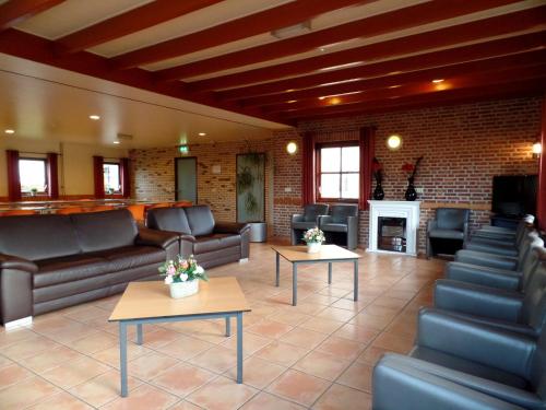 Holiday home Recreatiepark Klaverweide 3 Brouwershaven 
