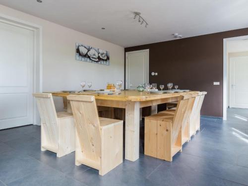 Beautiful Farmhouse in Venhorst near the Forest - image 8