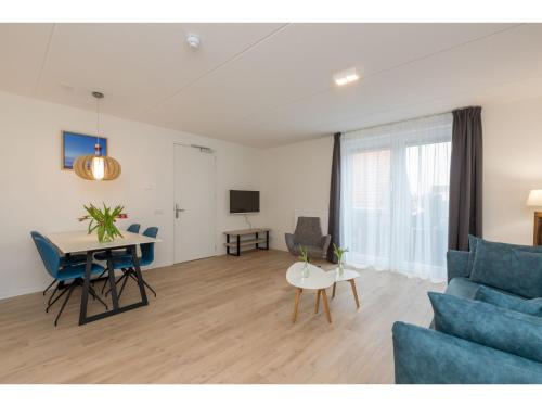 Luxury 3-person apartment within walking distance of the beach in Zoutelande - main image