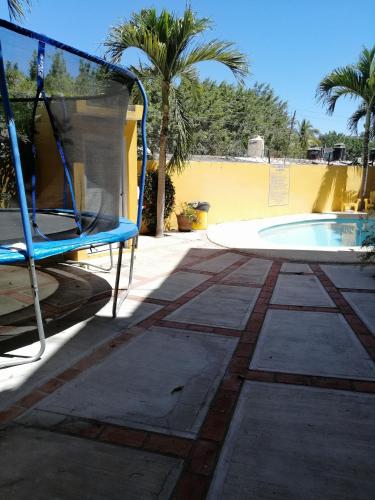 MonteMar Hotel y Bungalows – Guayabitos, MO