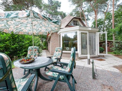 Holiday Home in Beerze Overijssel with Lush Garden