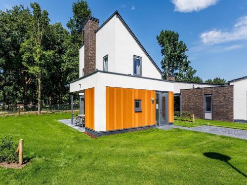  Modern and stylish villa with two bathrooms in Limburg in Roggel
