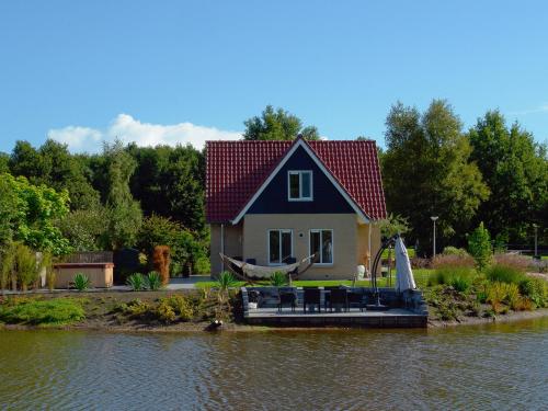  House with bubble bath, at 20 km from Assen, Unterkunft in Westerbork