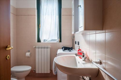 Bathroom, Edera in Sulzano