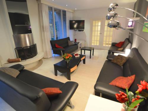 Family villa w Trampoline, Pool