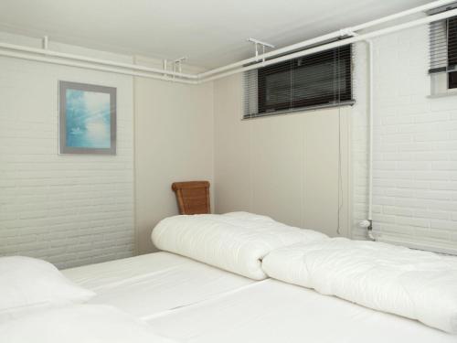 Cozy Villa in Doornspijk with Swimming Pool - image 4