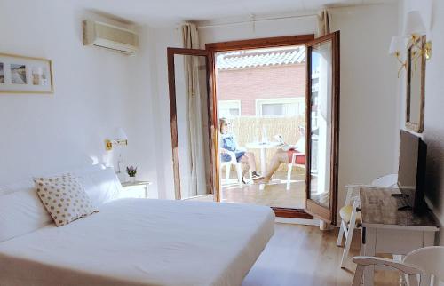 Hotel Mireia - image 13