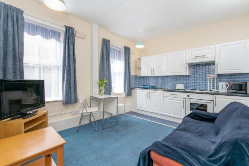 Sandpiper Holiday Apartments - image 14