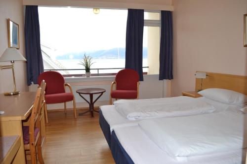 Midtnes Hotel in Balestrand