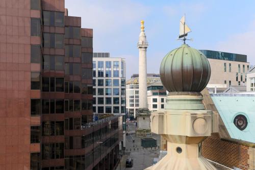 Monument Apartments - image 3