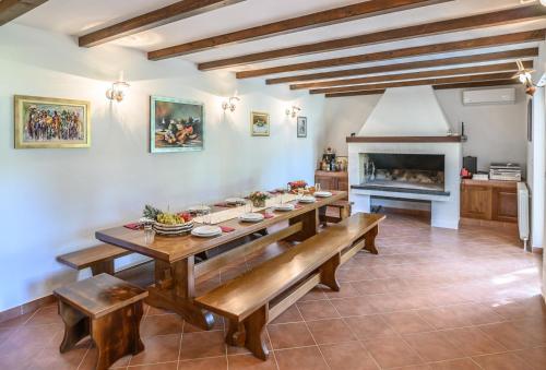 virtuve, Villa Breeze - perfect getaway in untouched nature in Bisko