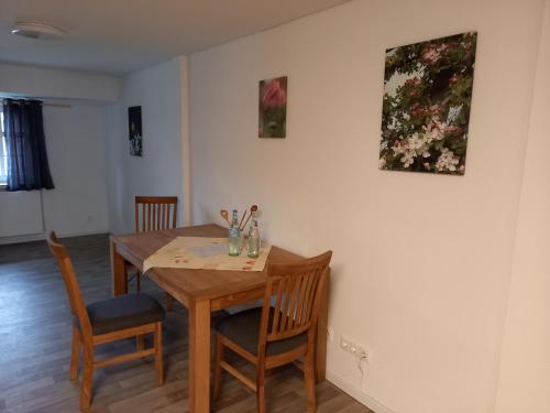 Létesítmények, Wollröder Krug (Wollroder Krug) in Guxhagen