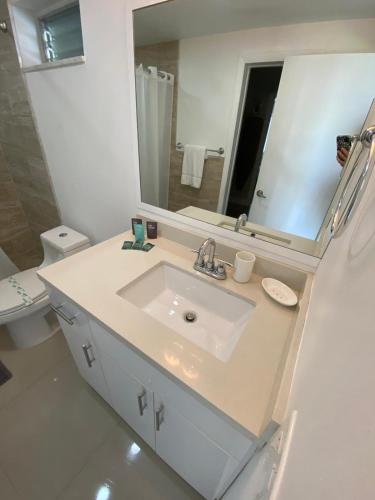 Designer River View Apartments Room Type - Deluxe Double Room with Sea View
