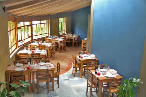 餐廳, Fleur Lodge in 卡華茲