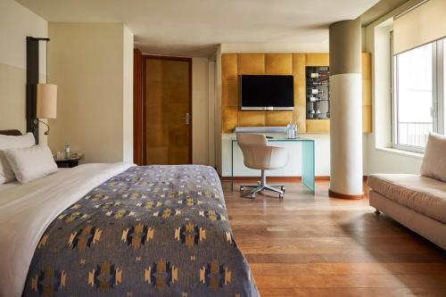 Double Room with Courtyard View room in Do&Co Hotel Vienna