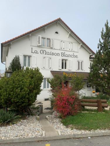 Hôtel Maison Blanche - Hotel - Yverdon-les-Bains