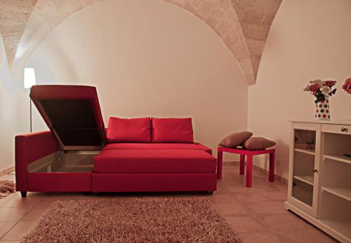 One-Bedroom Apartment with Sea View image 9