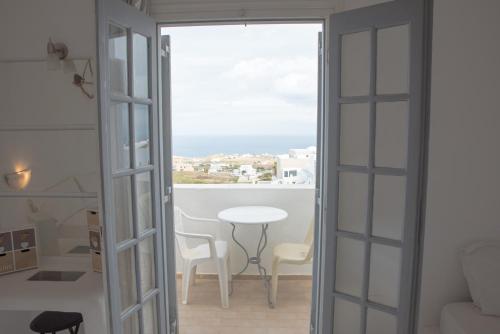 Villa Garden - image 11