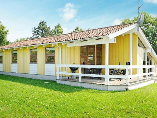  Three-Bedroom Holiday home in Juelsminde 17 in Sønderby