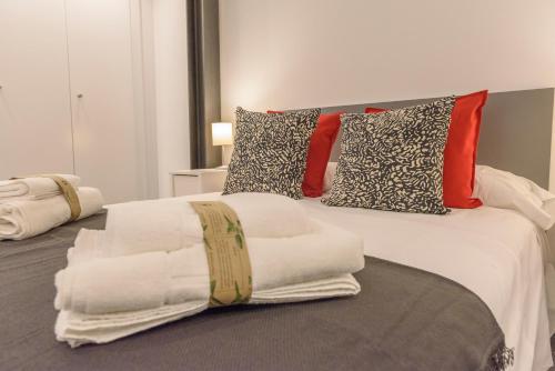 Apartamentos Constitución by Renthas - image 3
