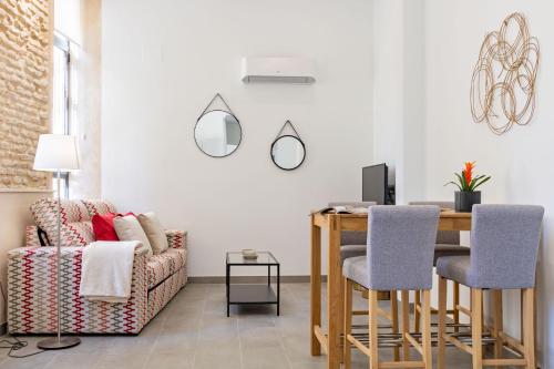 Nine O Clock San Agustin Suites