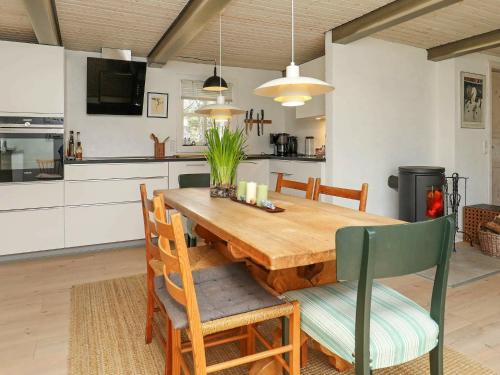 6 person holiday home in Bl vand