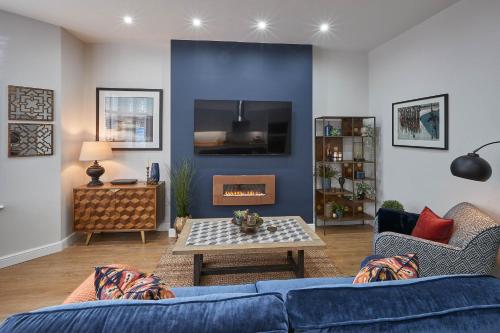 One-Bedroom Apartment image 10