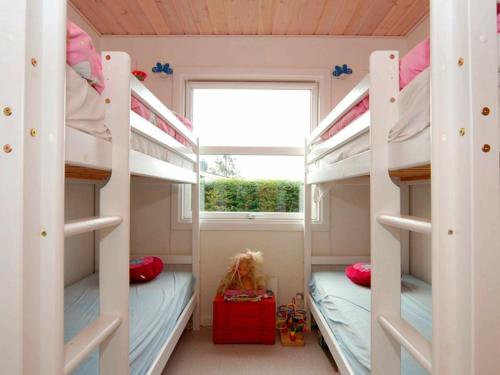 Three-Bedroom Holiday home in Hejls 13 - image 5