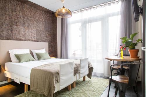Hotel Pannenkoekhuis Vierwegen Room Type - Deluxe Double Room with Balcony