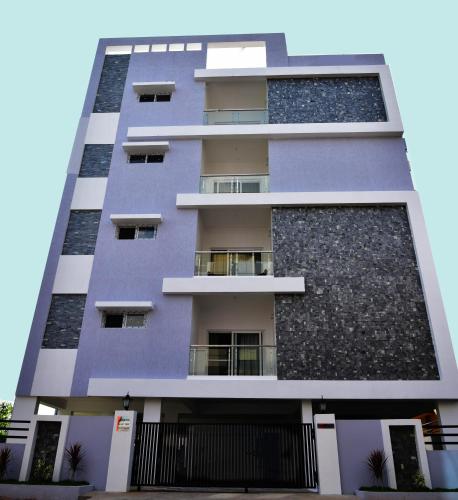 B&B Haiderabad - SKYLA Service Apartment Road No.10 Banjara Hills Near Indo-American Hospital - Bed and Breakfast Haiderabad