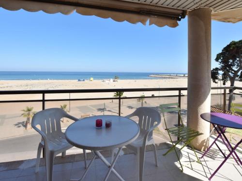  Apartment Solarium, Unterkunft in Torredembarra