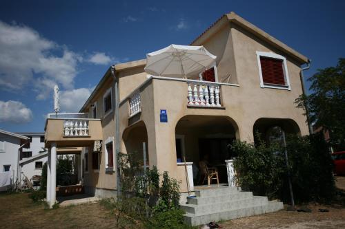  Apartments Dujmović in Vir