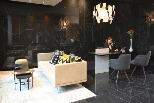 Lobby, Hotel La Maison Bordeaux near Brasserie le Johnston
