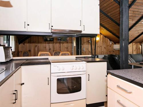 Three-Bedroom Holiday home in Ansager 18 - image 8