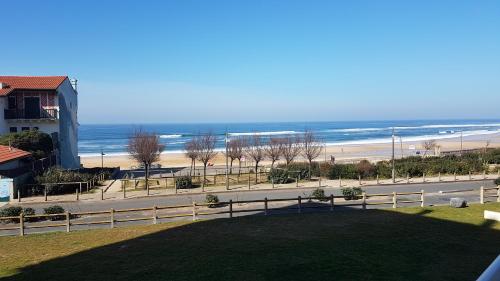 Appartement Pour 5 Personnes Avec Vue Sur L ocean- Residence Cote Basque - Apartment - Hossegor