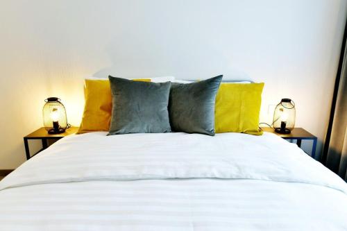 New Apartment in Good Location with Terrace