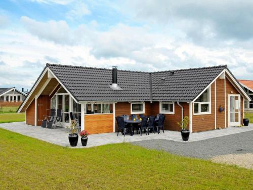  Three-Bedroom Holiday home in Hemmet 55 in Hemmet