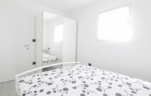 New Family 2 Bedroom Apartment - image 5