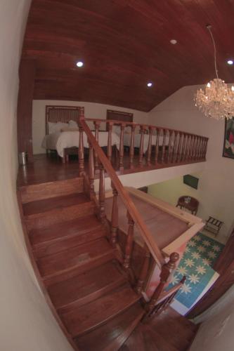 1 king bed, 2 double beds