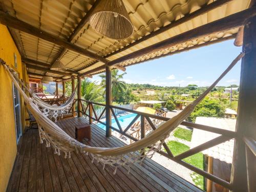 Apto com piscina em rancho na Praia de Imbassaí - BA