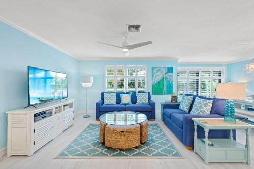Hidden gem resort condo close to Bowman's - Blind Pass D105