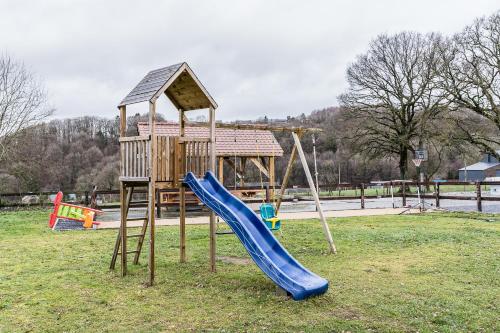 Lovely, Colourful Holiday Home for Small Families