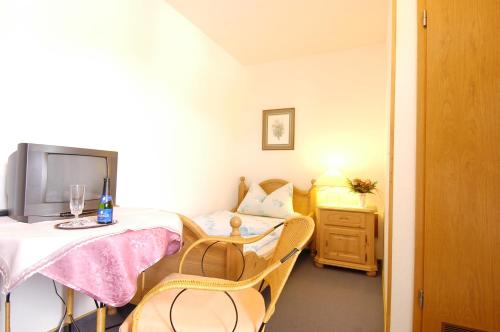 Single Room with small balcony