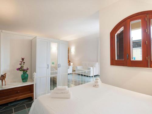 Alluring Holiday Home in Termini Imerese with Garden gîte à louer Valledolmo