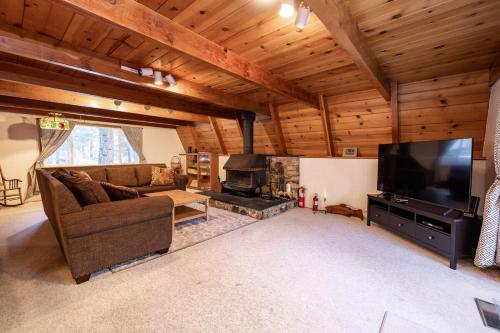 Peak House #2006 by Big Bear Vacations - image 2