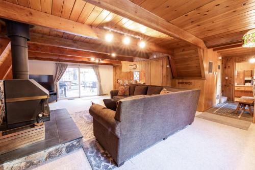 Peak House #2006 by Big Bear Vacations - image 3